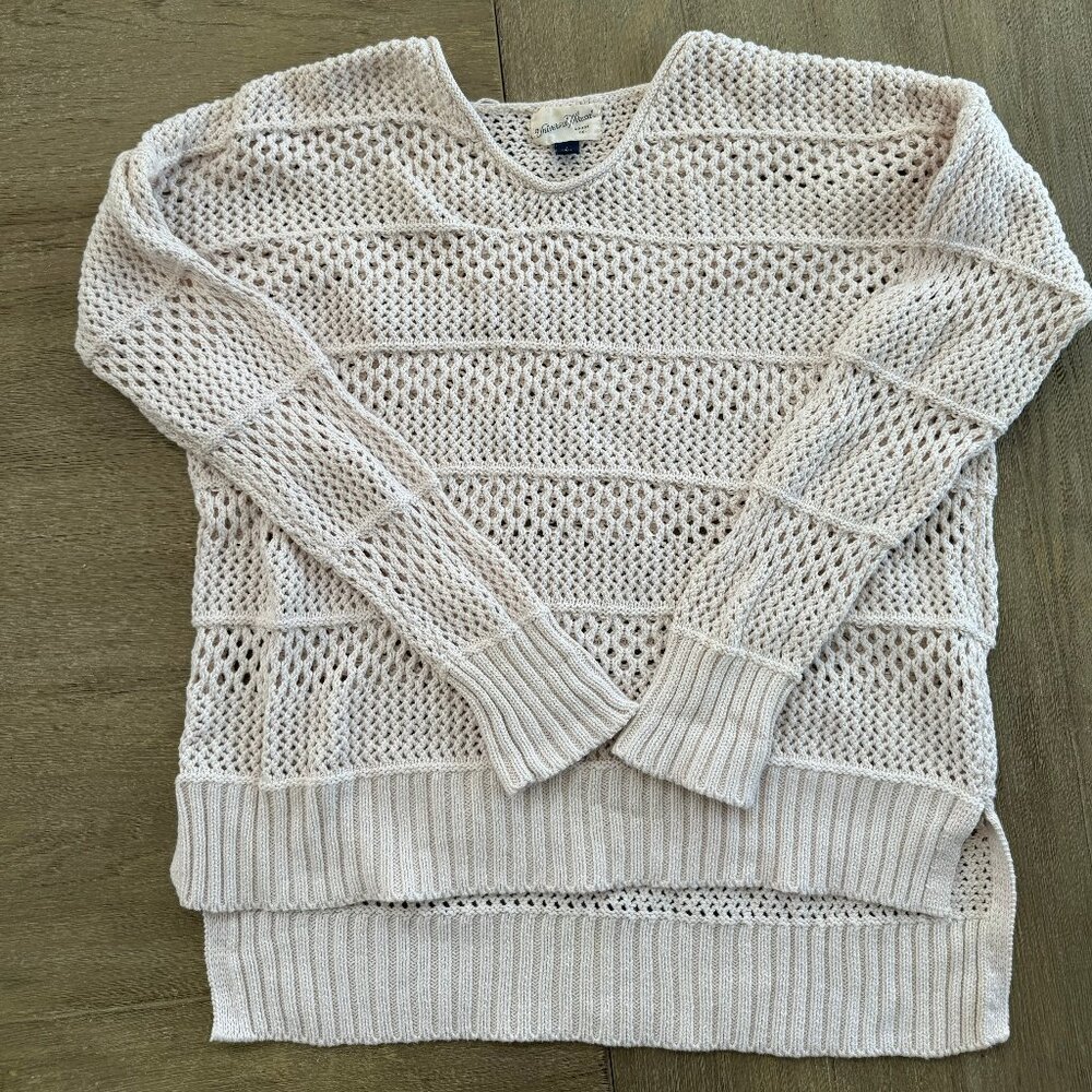 Universal Thread Size L Beige Hole Knit Sweater